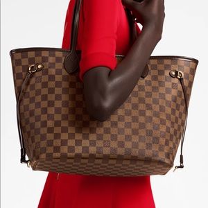 Authentic Louise Vuitton DAMIER EBENE Neverfull! In great condition.
